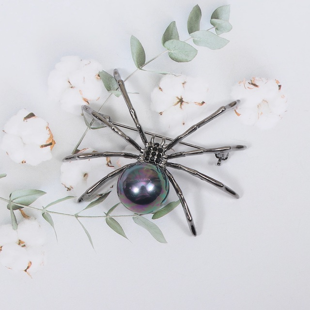 Fabergé brooch spider