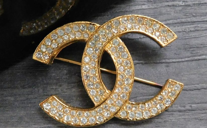 CC brooch pin