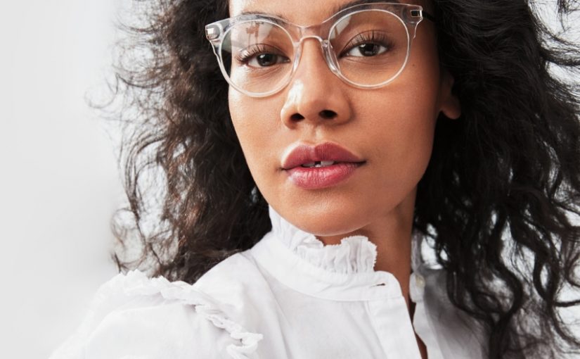 The Timeless Elegance of White Glasses: A Timeless Accessory